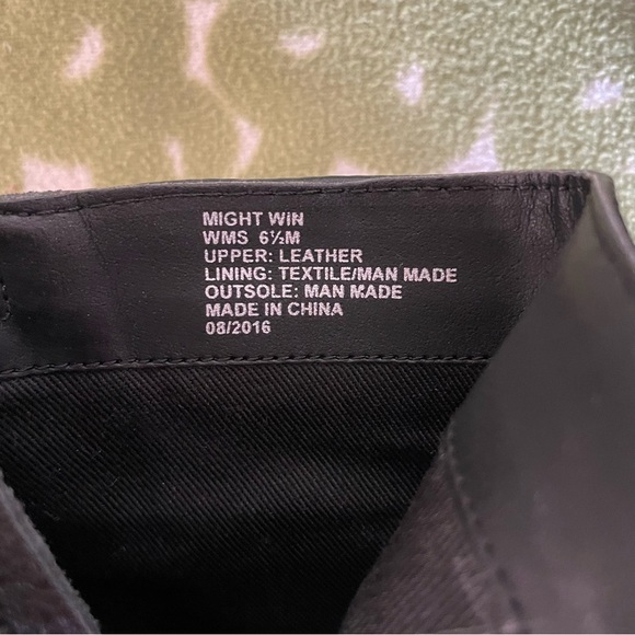 Kenneth Cole Reaction black genuine leather ankle boots booties might win zipper - Picture 7 of 7